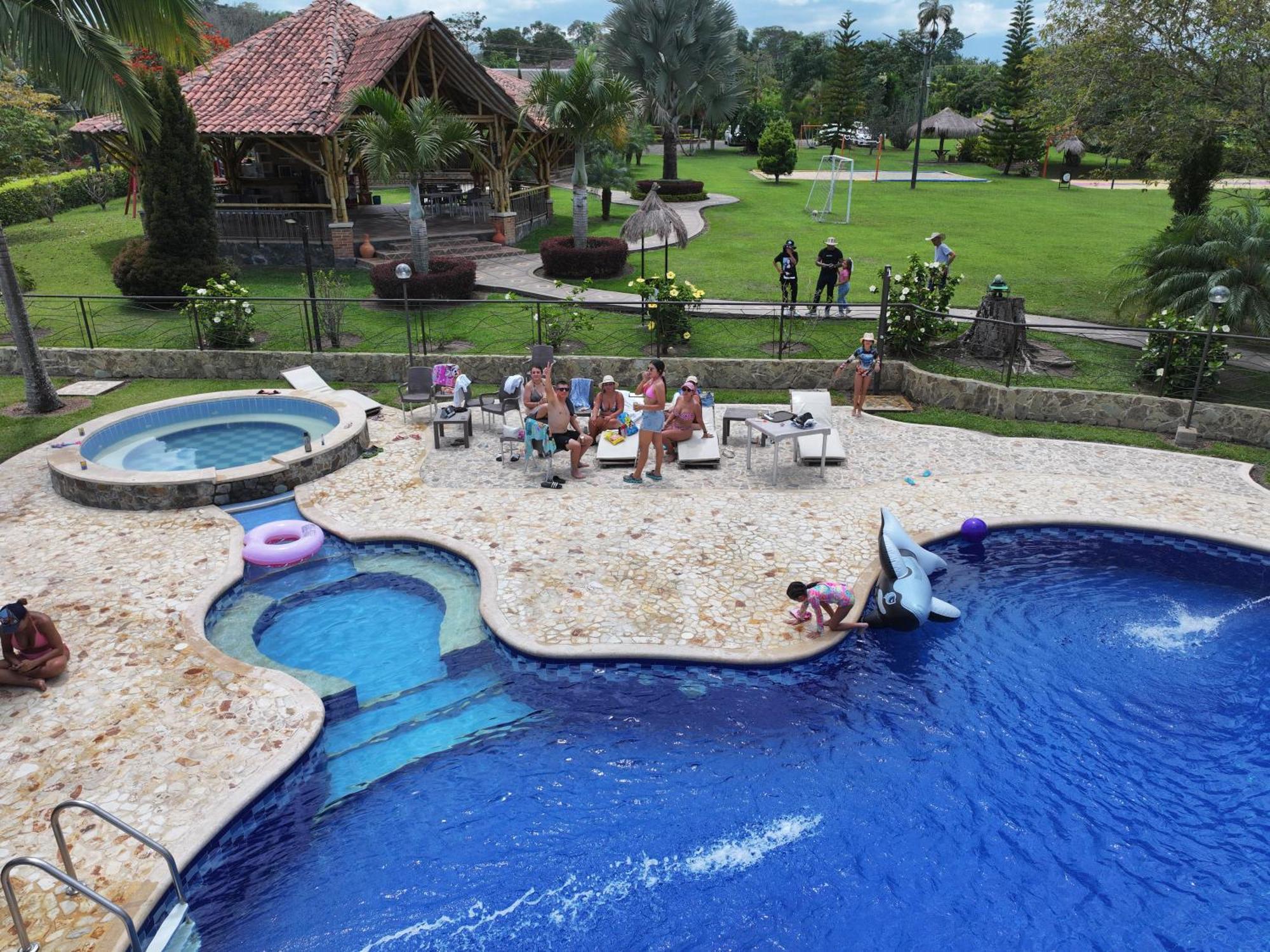 La Victoria Hotel Campestre Кімбая Екстер'єр фото